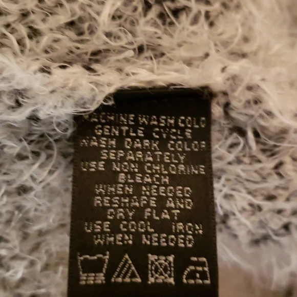 Avec Les Filles Black & White Eyelash Cardigan Size M - Picture 7 of 10